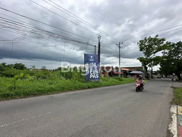 TANAH DI JALAN UTAMA SUMBANG