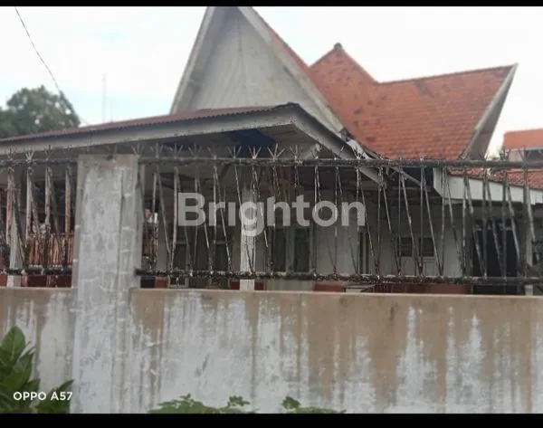 RUMAH HOOK HITUNG TANAH