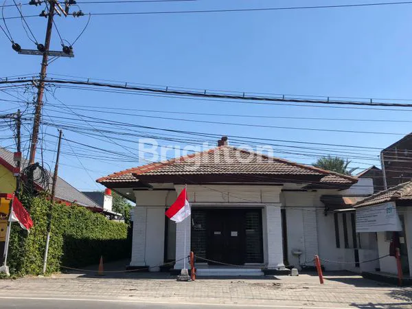 GEDUNG + LAHAN TENGAH KOTA GRESIK