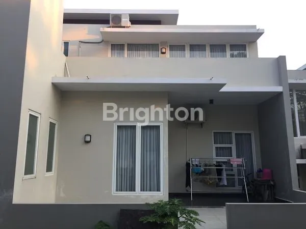 image RUMAH CANTIK 2 LANTAI DIJUAL DI PERUMAHAN CITRALAND (4)