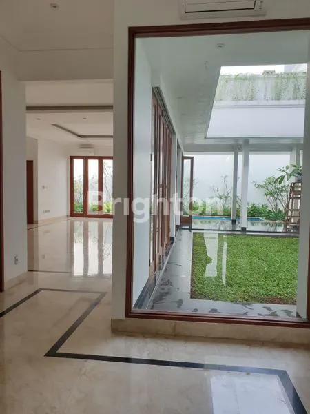 image RUMAH CANTIK SEMI FURNISHED DI PONDOK INDAH JAKARTA SELATAN (6)