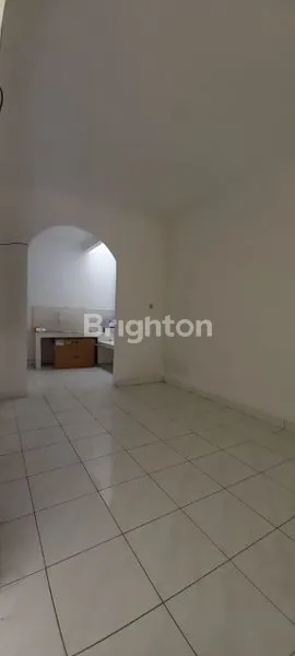 image RUMAH TAMAN RATU DURI KEPA JAKARTA BARAT - 2 LANTAI & SIAP HUNI (4)