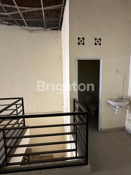 image RUKO BARU MURAH DI JALAN ADISUMARMO COLOMADU SOLO BARAT (5)