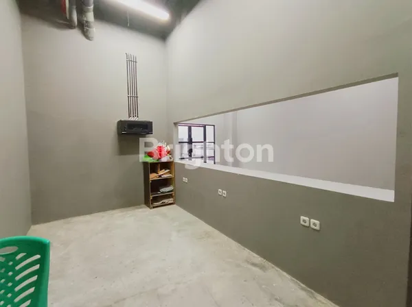 image KANTOR STUDIO LIVE JUALAN ONLINE DI PLUIT KARANG KARYA (6)