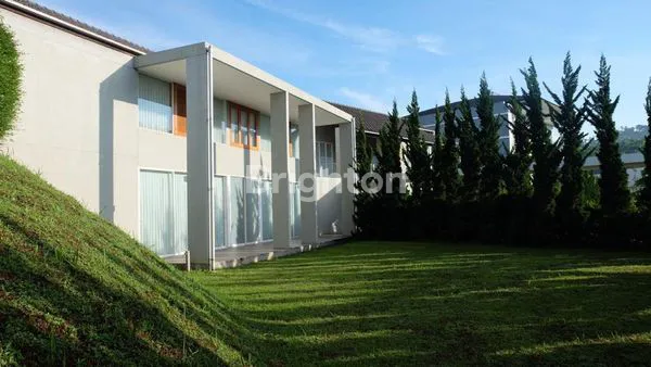 image RUMAH SUPER LUX DI RESORT DAGO PAKAR SIAP HUNI CANTIKK POLL (1)