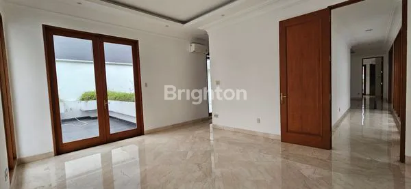 image FULL RENOVASI, SIAP HUNI ,RUMAH MEWAH DI KAWASAN PONDOK INDAH, JAKARTA SELATAN (8)