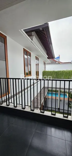 image FULL RENOVASI, SIAP HUNI ,RUMAH MEWAH DI KAWASAN PONDOK INDAH, JAKARTA SELATAN (4)