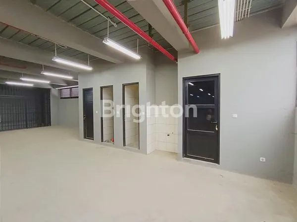 image KANTOR STUDIO PLUIT JAKARTA UTARA COCOK UNTUK TEMPAT USAHA (6)