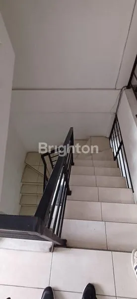 image RUKO 3 LANTAI STRATEGIS DEKAT TOL BANYU URIP, MURAH! (4)