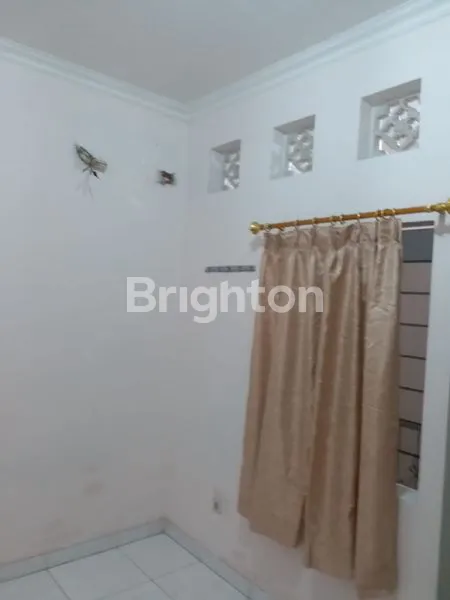 image RUMAH TANJUNG DUREN 2 LANTAI, BERSIH, RAPI DAN NYAMAN (8)