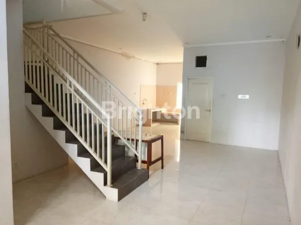 image RUMAH RUNGKUT BARATA TERAWAT DAN MURAH! (2)