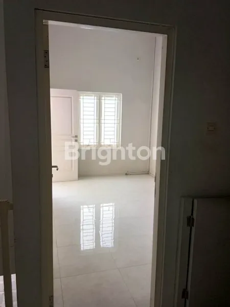 image RUMAH RUNGKUT BARATA TERAWAT DAN MURAH! (4)