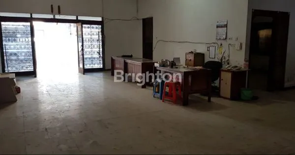 image RUMAH LAMA DI PUSAT KOTA SURABAYA DEKAT DARMO, KARTINI, PANDEGILING (4)
