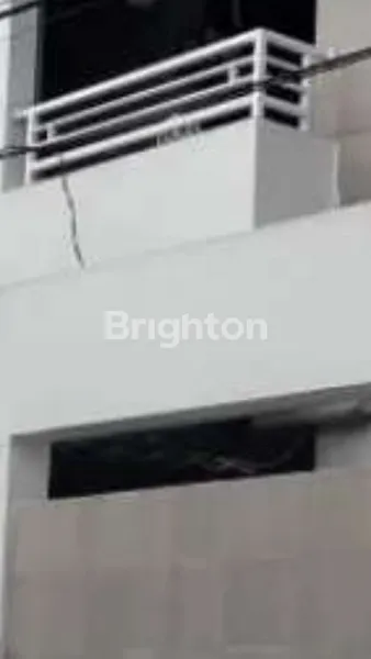 image RUMAH KEBON JERUK JAKARTA BARAT 3 LANTAI HADAP UTARA (2)