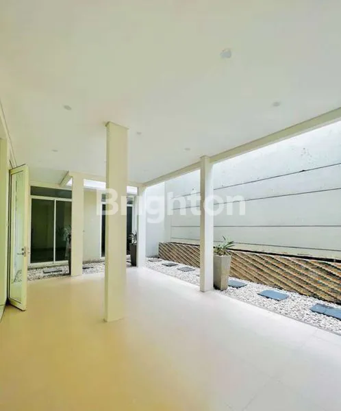 image MOSSEL BAY GRAND ISLAND PAKUWON CITY RUMAH MEWAH 2 LANTAI (5)