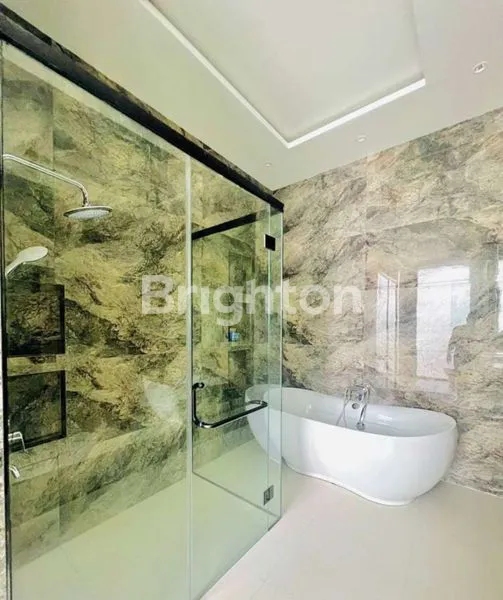 image MOSSEL BAY GRAND ISLAND PAKUWON CITY RUMAH MEWAH 2 LANTAI (7)