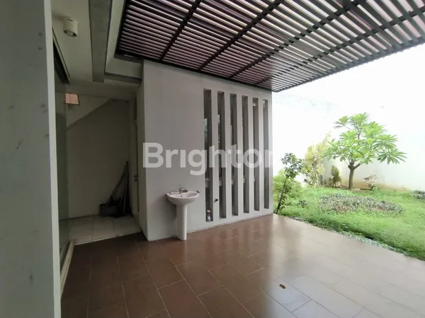 image RUMAH CITRALAND UTAMA LOKASI TERDEPAN DEKAT G WALK (6)