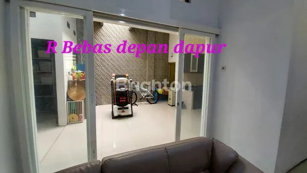 image RUMAH CANTIK TERAWAT DI PREMIUM RESIDENCE SUHAT (2)