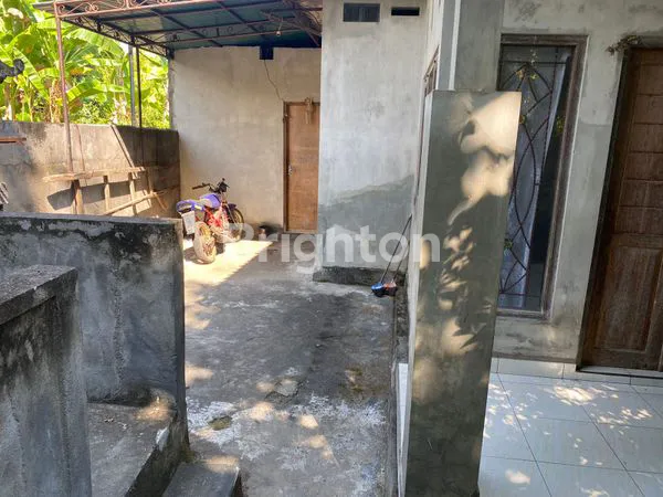 image RUMAH SEDERHANA DAERAH PEMARON (6)