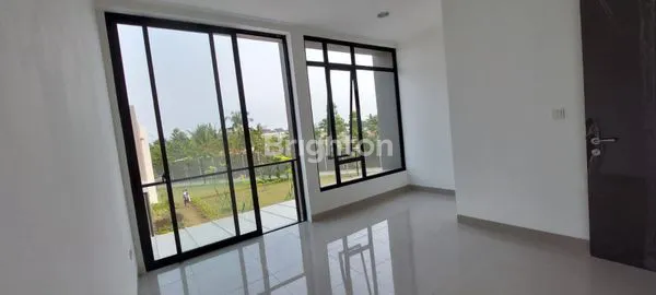 image RUMAH PIK2 4,5X12,5  (4)