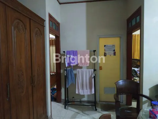 image RUMAH TENGAH KOTA GRESIK (2)