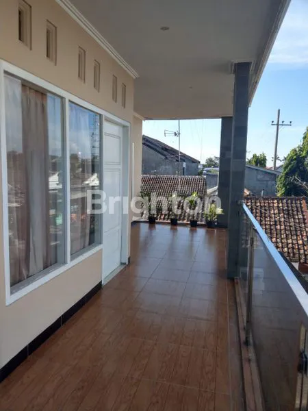 image RUMAH 2 LANTAI + KOST 10 KAMAR LOKASI STRATEGIS TENGAH KOTA KEDIRI (4)