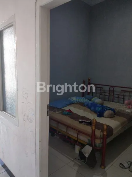 image RUMAH 2 LANTAI + KOST 10 KAMAR LOKASI STRATEGIS TENGAH KOTA KEDIRI (3)
