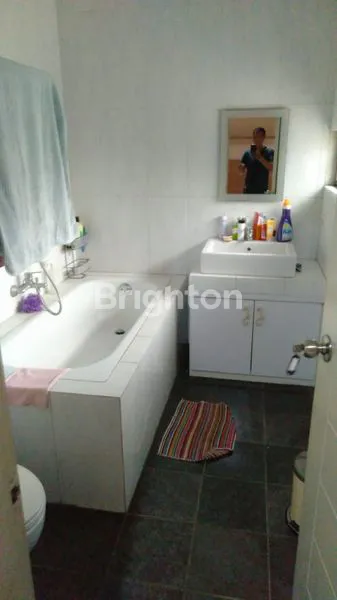 image RUMAH DI BINTARO (5)