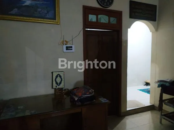 image RUMAH 2 LANTAI CANTIK LOKASI JALAN R.A KARTINI SIDOMORO KEBOMAS GRESIK KOTA (3)