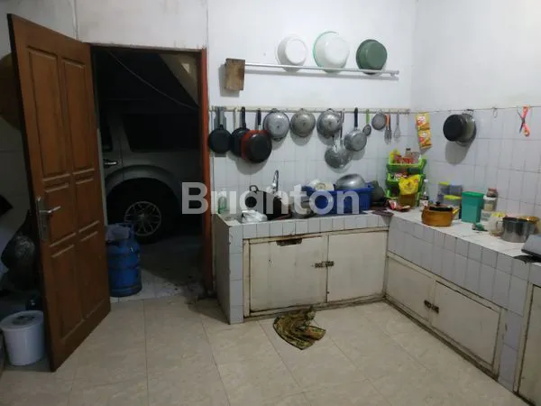 image RUMAH 2 LANTAI CANTIK LOKASI JALAN R.A KARTINI SIDOMORO KEBOMAS GRESIK KOTA (5)