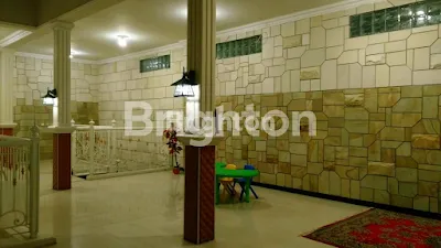 image DIJUAL RUMAH MEWAH BANGUNAN EROPA KLASIK (4)