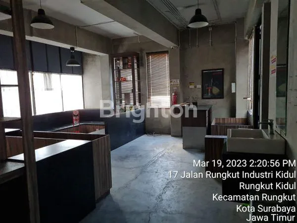 image GEDUNG DI RUNGKUT (3)