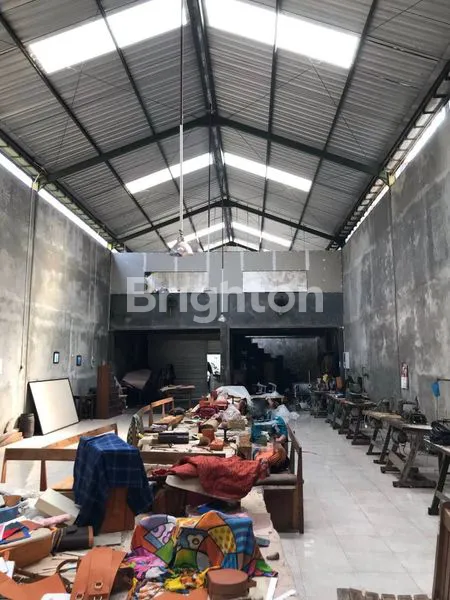 image GUDANG SIAP PAKAI,  ADA  BANGUNAN 2 LANTAI BISA UNTUK KANTOR ATAU RUMAH TINGGAL (2)