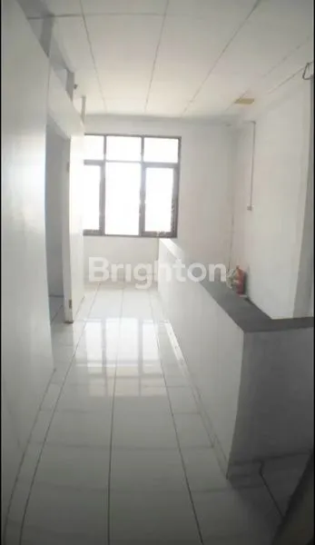 image RUKO 3 LANTAI MAINROAD SUDIRMAN COCOK UNTUK KANTOR,USAHA, RESTO TENGAH KOTA BANDUNG (2)