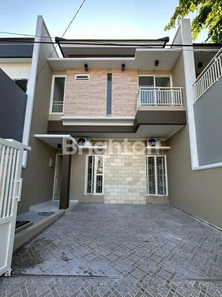image SISA 1 ! RUMAH BARU MINIMALIS 2 LT DI PUSAT SURABAYA TIMUR  (1)