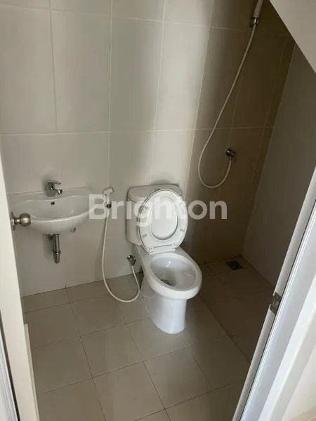 image SIAP HUNI, UNFURNISHED RUMAH HOOK DI CLUSTER KARELIA ,GADING SERPONG, TANGERANG (4)