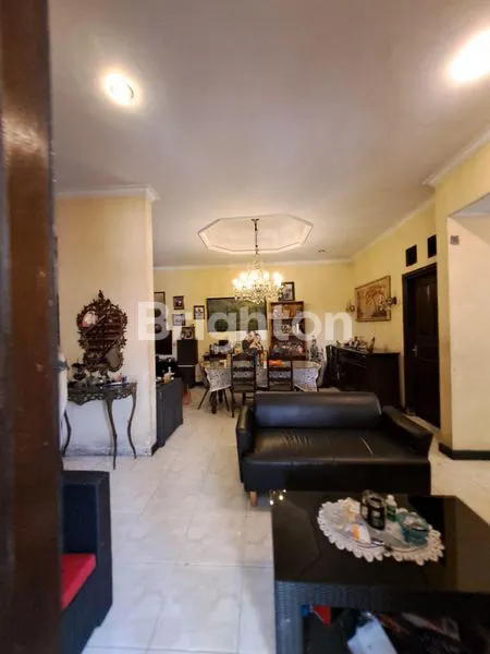 image RUMAH KLASIK 2 1/2 LANTAI PINGGIR JALAN PANDU RAYA BOGOR SANGAT COCOK BUAT  TEMPAT USAHA  (2)