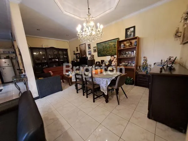 image RUMAH KLASIK 2 1/2 LANTAI PINGGIR JALAN PANDU RAYA BOGOR SANGAT COCOK BUAT  TEMPAT USAHA  (6)