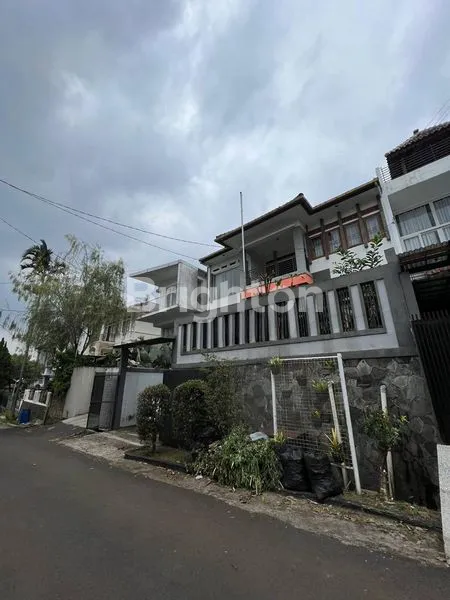 RUMAH CANTIK LINGKUNGAN ASRI DI AWILIGAR BANDUNG UTARA
