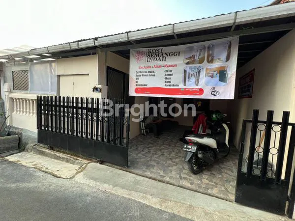 image RUMAH KOST MILENIAL, AKTIF, BARU RENOVASI, 11 KAMAR FULL FURNISHED (1)
