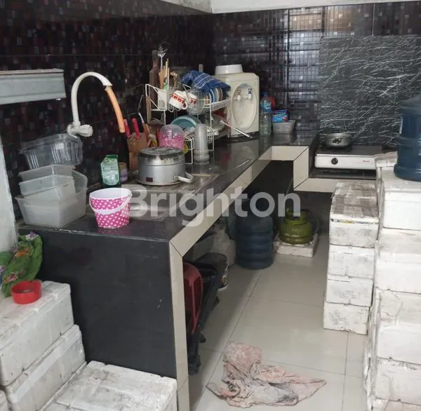 image RUMAH MINIMALIS DI TENGAH KOTA (7)
