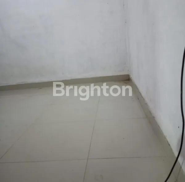 image RUMAH MINIMALIS DI TENGAH KOTA (5)