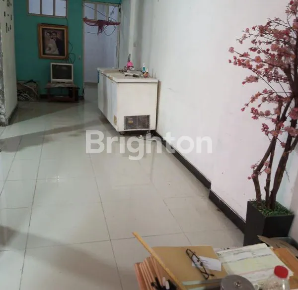 image RUMAH MINIMALIS DI TENGAH KOTA (6)
