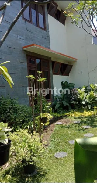 image RUMAH MODERN MINIMALIS 2 LANTAI SIAP HUNI TEMBUS SAMPAI BELAKANG DI MARGOREJO DEKAT  BENDUL MERISI, JEMURSARI, PRAPEN INDAH, BRATANG,AYANI, WONOKROMO (2)