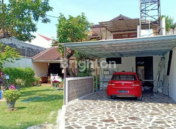 image RUMAH MODERN MINIMALIS 2 LANTAI SIAP HUNI TEMBUS SAMPAI BELAKANG DI MARGOREJO DEKAT  BENDUL MERISI, JEMURSARI, PRAPEN INDAH, BRATANG,AYANI, WONOKROMO (5)