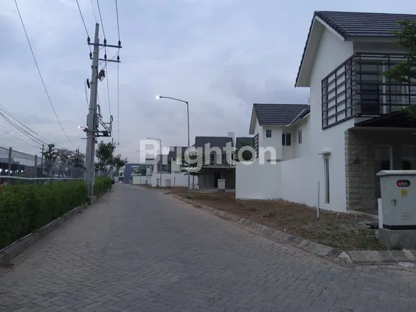 image RUMAH PALING MEWAH, PALING DEKAT PUSAT KOTA SIDOARJO. (2)