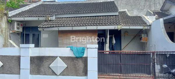 image RUMAH TENGAH KOTA  LOKASI GEMAH PERMAI SENDANGGUWO PEDURUNGAN SEMARANG (3)