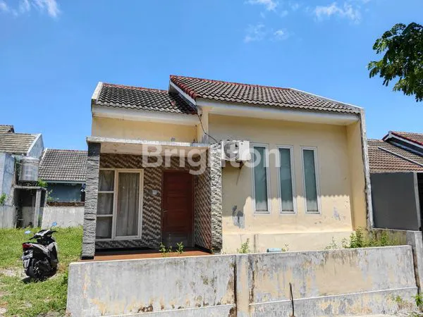 image RUMAH DENGAN TANAH LUAS 2 KAVLING ARGOWILIS RESIDENCE KEDIRI (1)