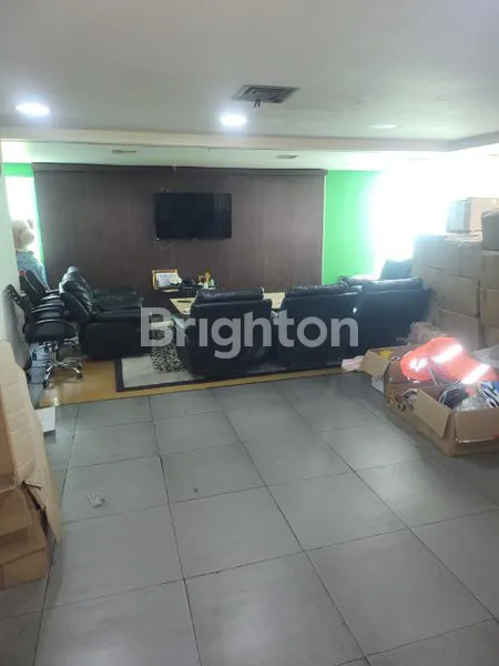 image DISEWAKAN LANTAI 2 GEDUNG DI MAINROAD JALAN MERDEKA  (3)