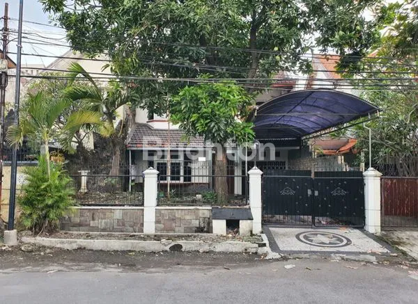 image RUMAH DI NGINDEN INTAN BARAT SURABAYA TIMUR STRATEGIS, DEKAT MERR, PANJANG JIWO, MANYAR, KLAMPIS, NGAGEL, PUCANG (5)